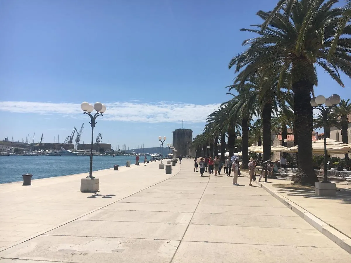 Blue Shell Trogir Apartment Croatia