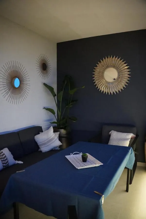 Blue Shell Trogir Apartment Croatia